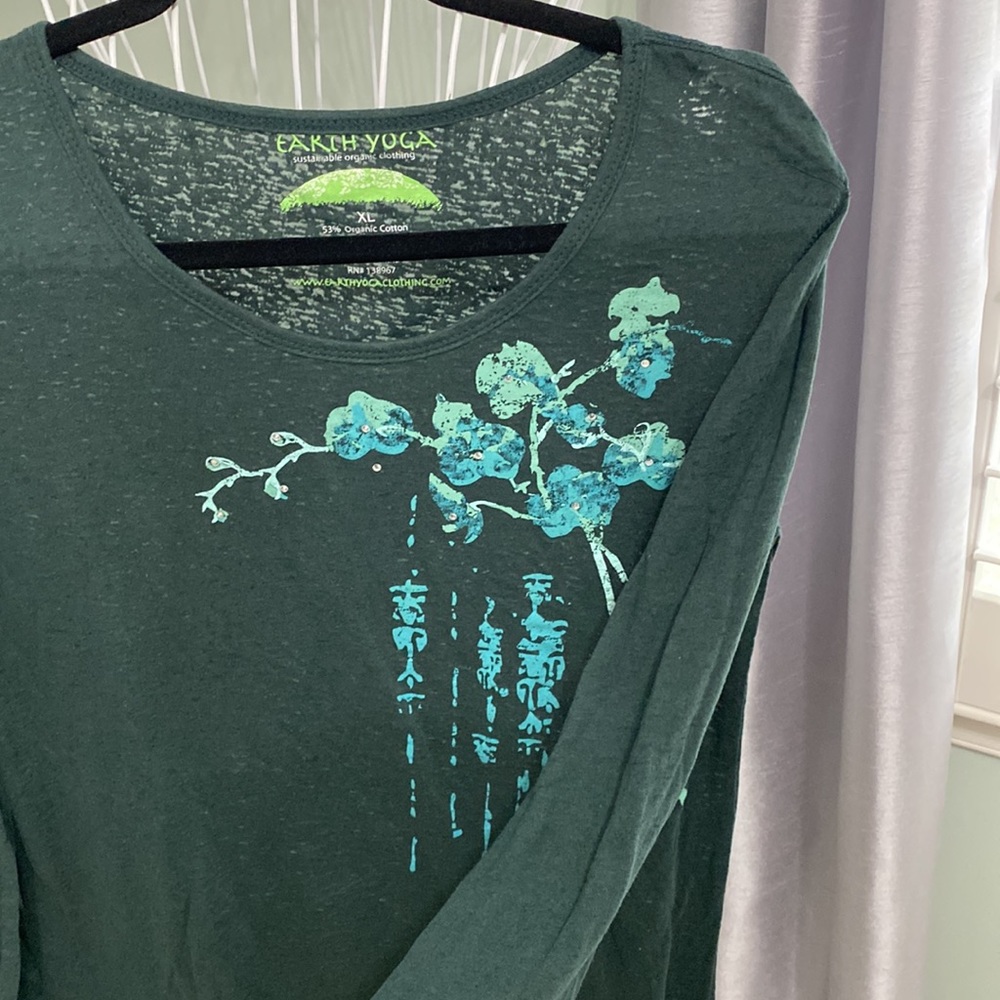 Earth Yoga Sustainable Organic Clothing Long Sleeve Tee - Picture 5 of 10